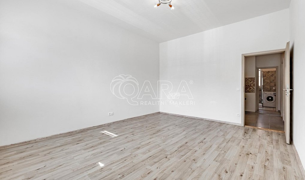 Prodej bytu 4+1 86 m², Praha – náhled fotky 8