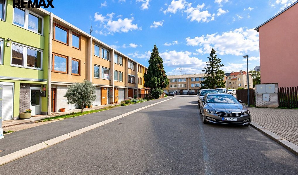 Prodej domu 145 m² s pozemkem 120 m², Praha – náhled fotky 30