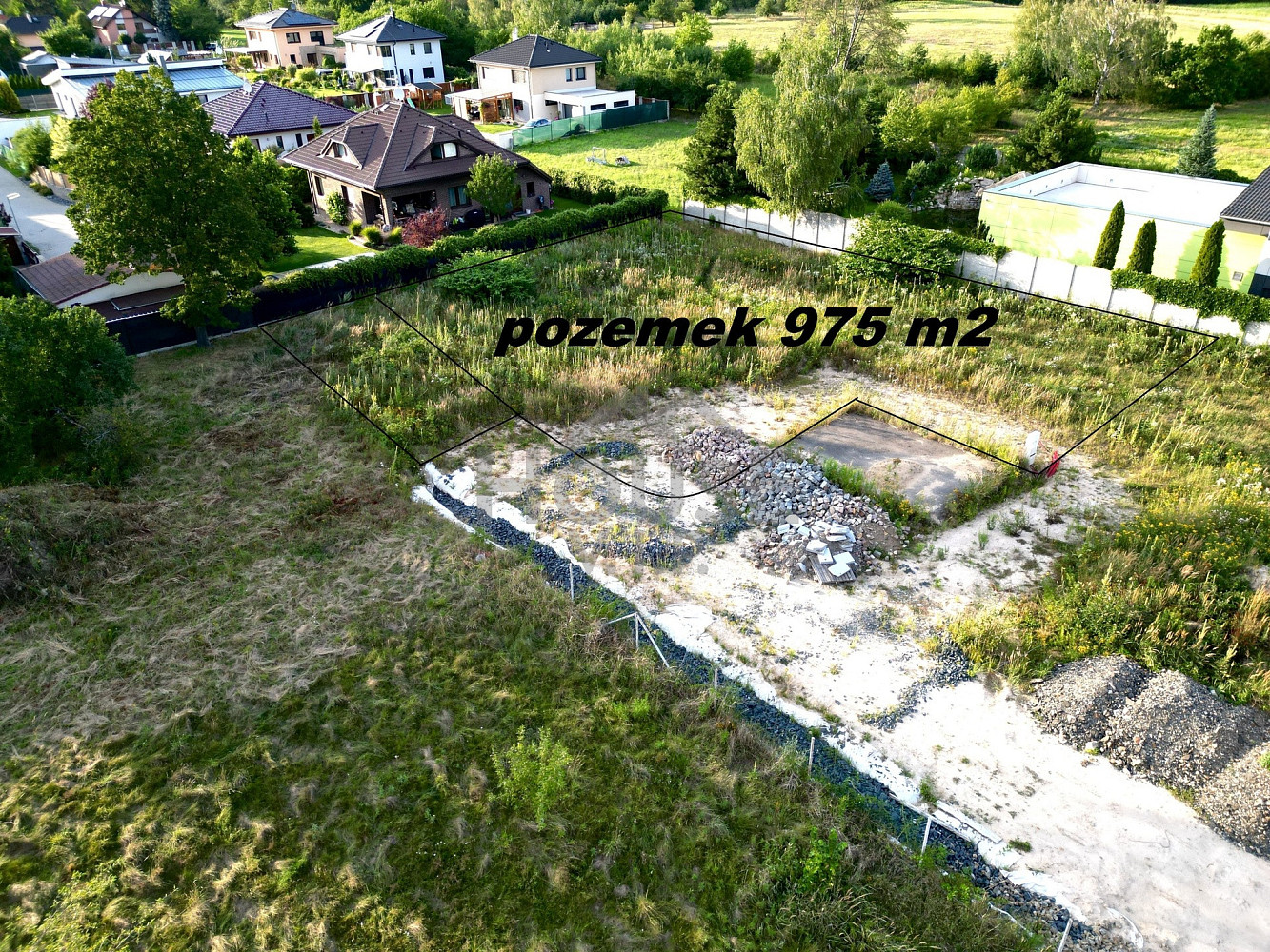 Prodej stavebního pozemku 975 m²