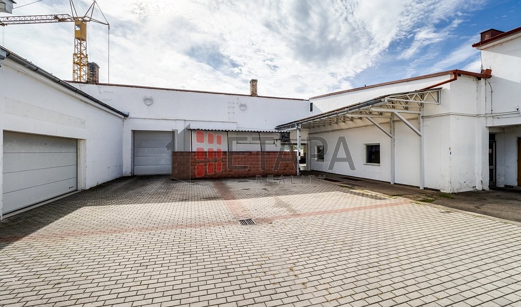 Prodej obchodních prostor 902 m², České Budějovice – náhled fotky 22