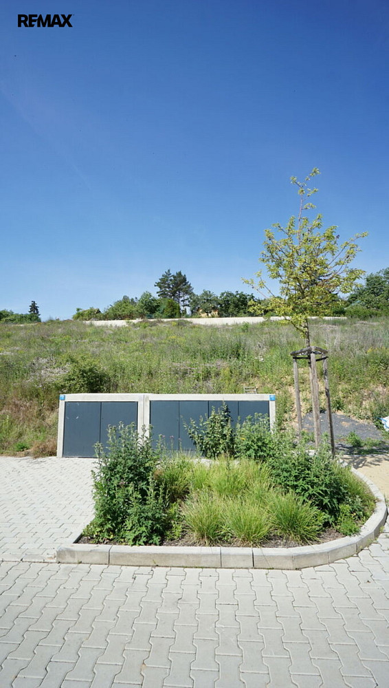Prodej stavebního pozemku 721 m² – fotografie 3
