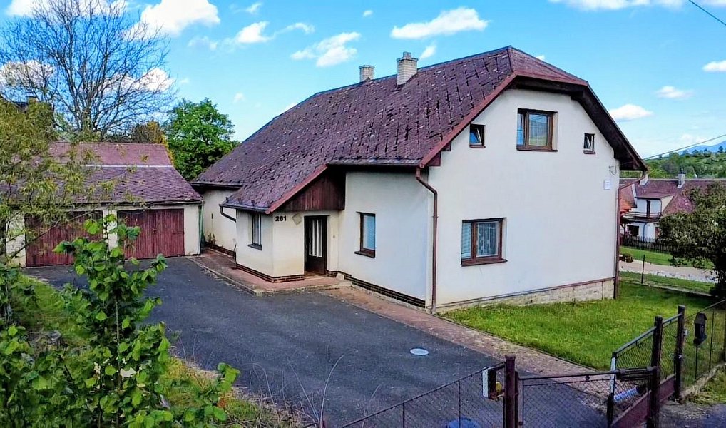 Prodej domu 200 m² s pozemkem 1 857 m², Lichnov – náhled fotky 3