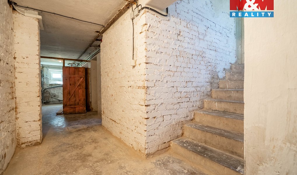 Prodej nájemního domu, činžáku 280 m², Dymokury – náhled fotky 27