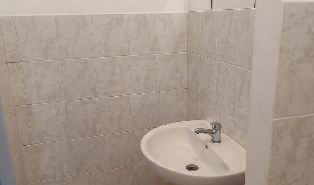 Pronájem kanceláře 22 m², Nové Strašecí – náhled fotky 4