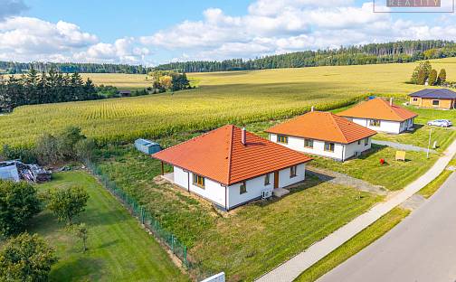 Prodej domu 124 m² s pozemkem 957 m², Keblov, okres Benešov