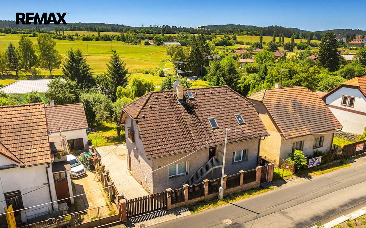 Prodej domu 280 m² s pozemkem 126 m² – fotografie 2