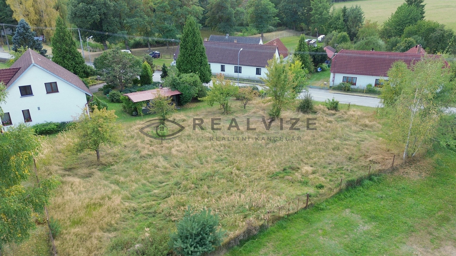 Prodej stavebního pozemku 886 m² – fotografie 4