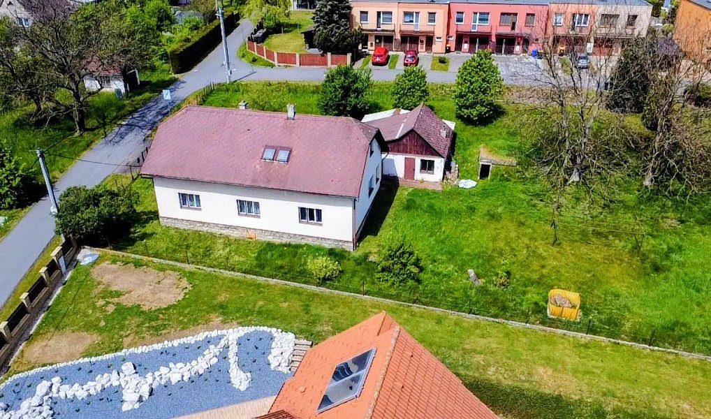 Prodej domu 200 m² s pozemkem 1 857 m², Lichnov – náhled fotky 36