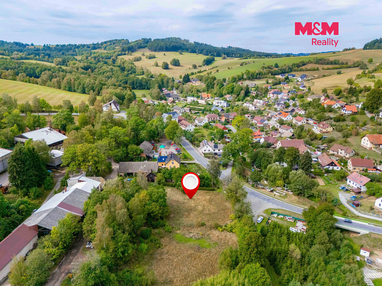 Prodej stavebního pozemku 1 050 m² – fotografie 2