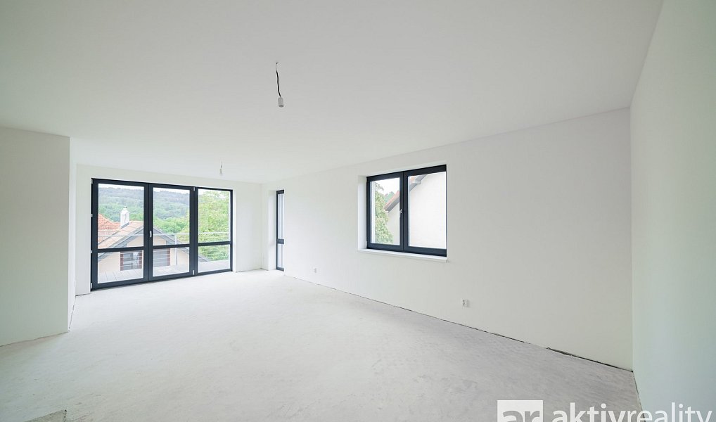 Prodej domu 248 m² s pozemkem 390 m², Jevany – náhled fotky 10