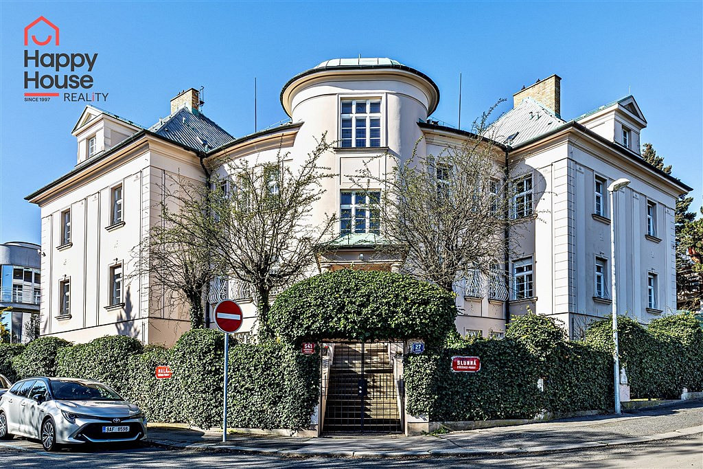 Pronájem bytu 6+kk 246 m²