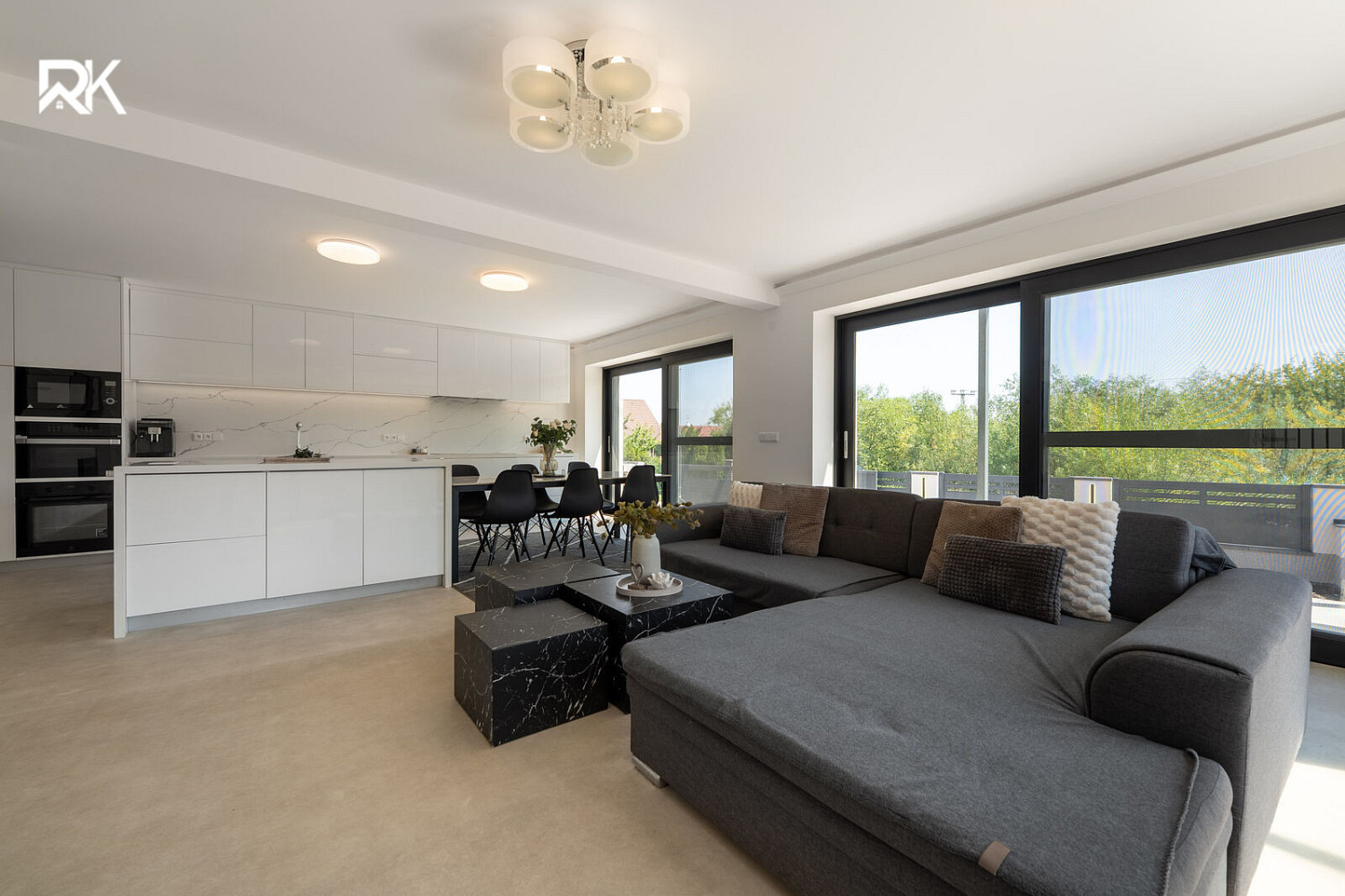 Prodej domu 279 m² s pozemkem 1 184 m² – fotografie 3