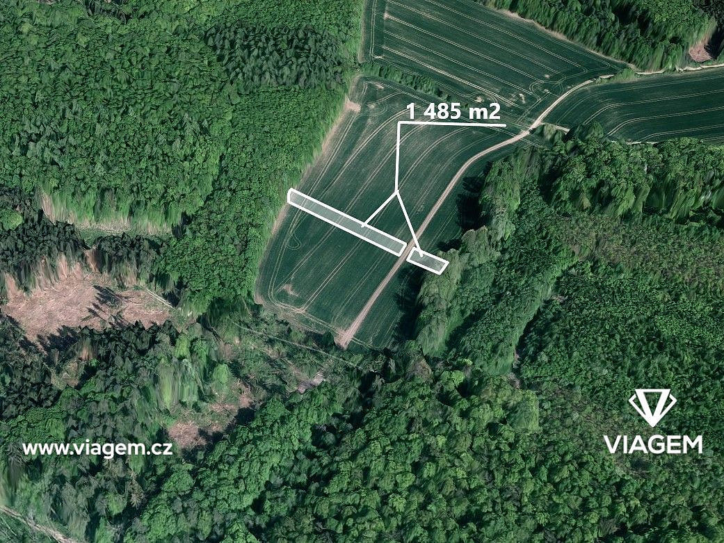 Prodej pole 1 484 m²