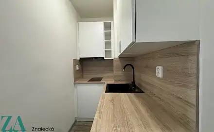 Pronájem bytu 2+kk 32 m², třída Bří Čapků, Hodonín