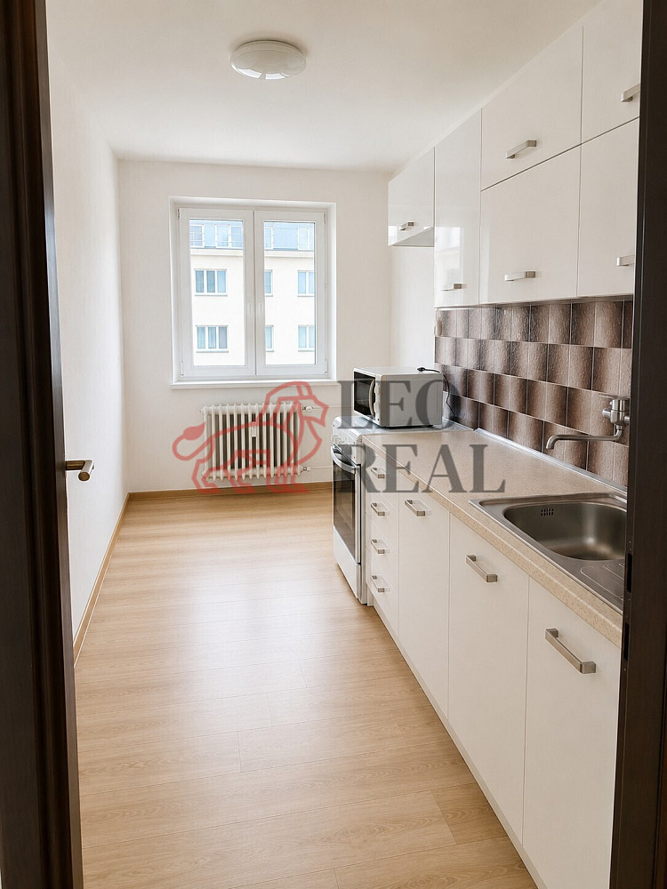 Pronájem bytu 2+1 57 m² — photo 4