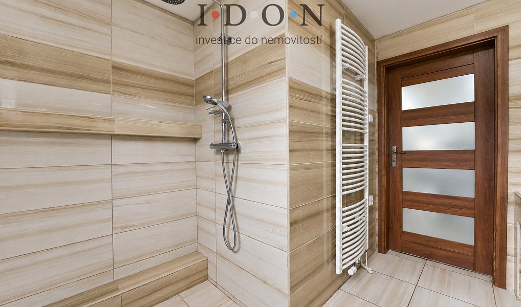 Prodej domu 130 m² s pozemkem 945 m², Oznice – náhled fotky 18