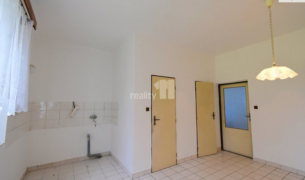 Prodej domu 1 910 m² s pozemkem 1 910 m², Pardubice – náhled fotky 8