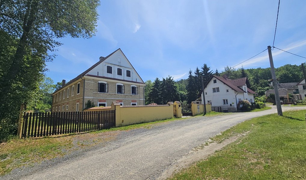 Prodej domu 460 m² s pozemkem 2 838 m², Úštěk – náhled fotky 33