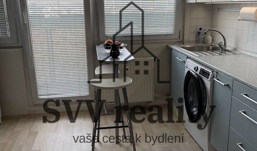 Prodej bytu 1+1 36 m², Praha – náhled fotky 12