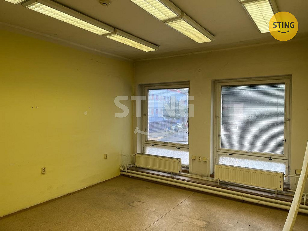 Pronájem kanceláře 11 m² – fotografie 3