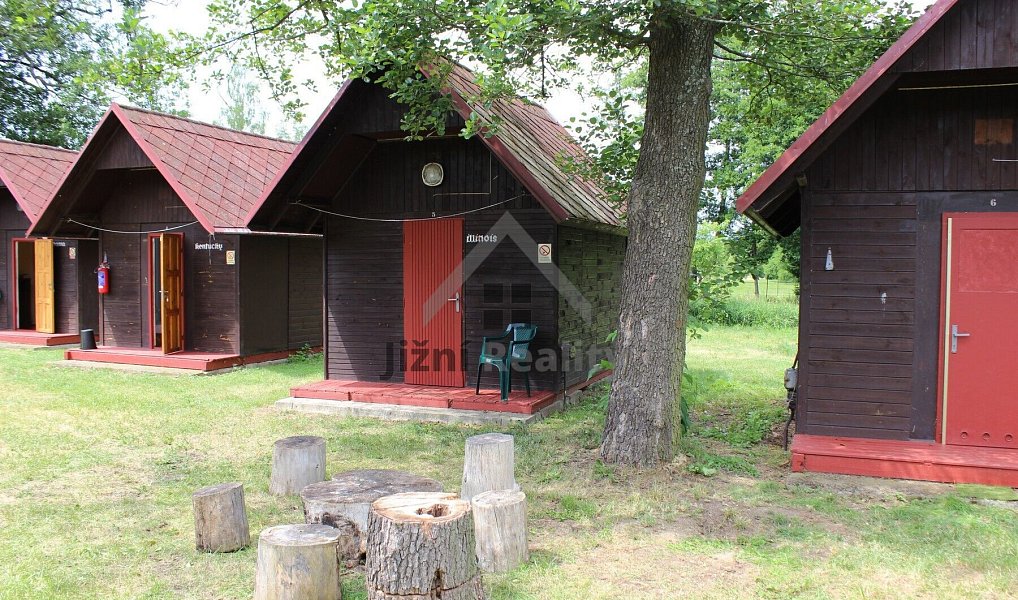 Prodej ubytovacího objektu 1 000 m², Protivín – náhled fotky 21