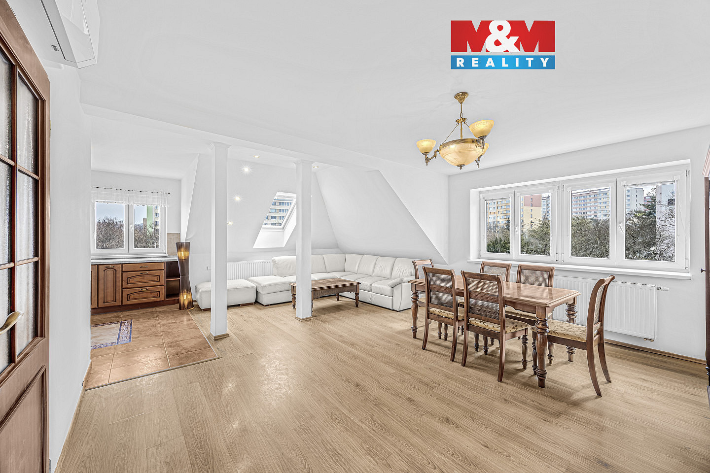 Pronájem bytu 3+kk 112 m²