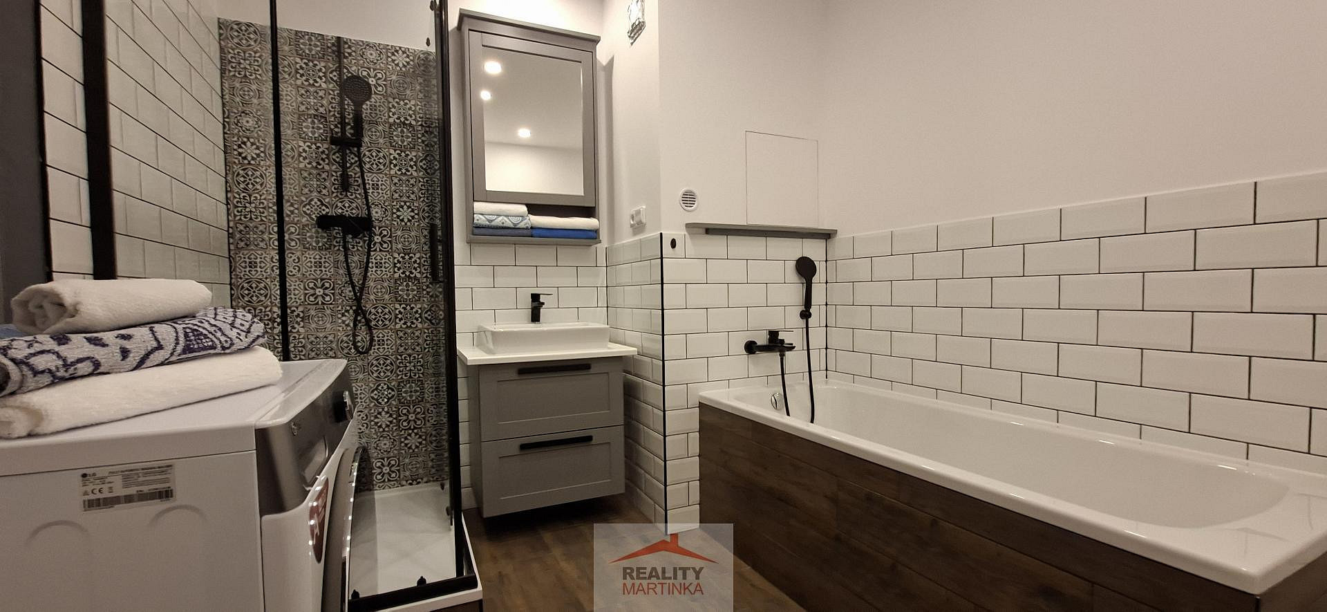 Prodej bytu 2+kk 40 m² – fotografie 3