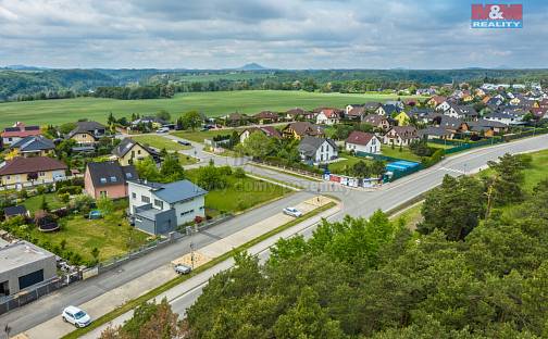 Prodej stavebního pozemku 1 082 m², Bradlec, okres Mladá Boleslav