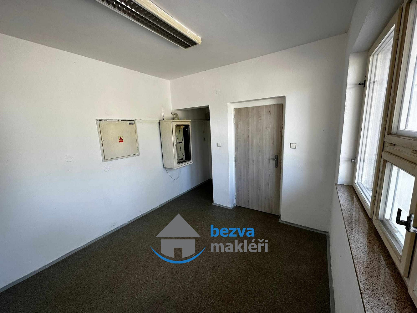 Pronájem skladovacích prostor 19 m² – fotografie 4