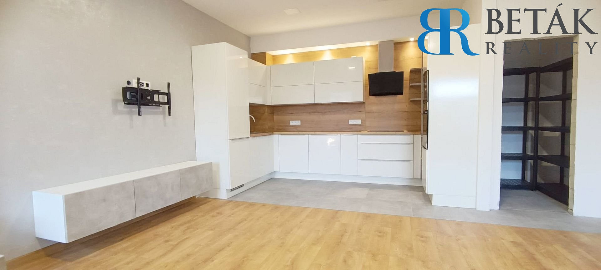 Prodej nájemního domu, činžáku 670 m² – fotografie 5
