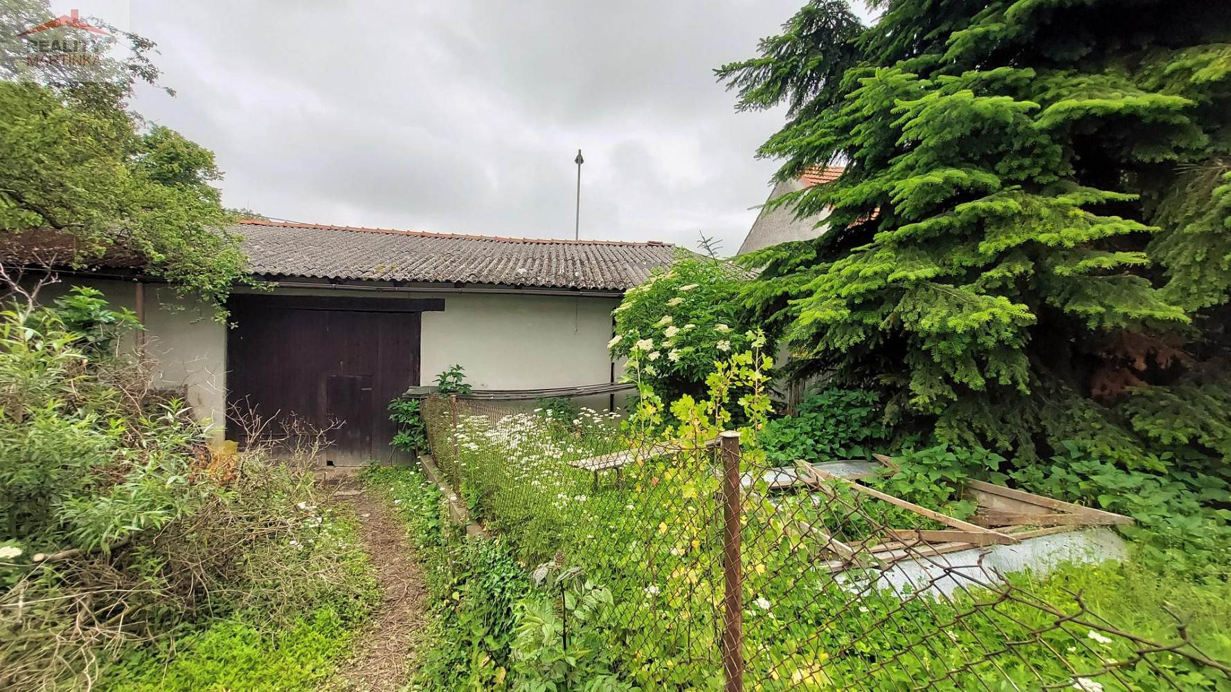 Prodej stavebního pozemku 550 m² – pohled 5