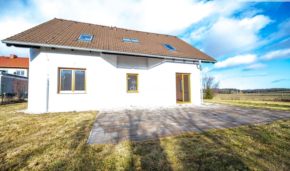 Prodej domu 253 m² s pozemkem 2 075 m², Dolní Třebonín – náhled fotky 13