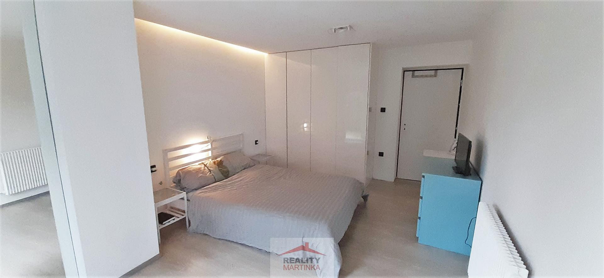 Pronájem bytu 2+kk 48 m² – fotografie 3