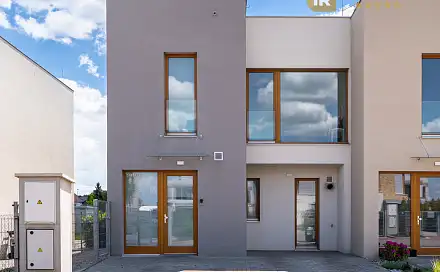 Prodej domu 110 m² s pozemkem 298 m², Artistů, Praha 9 - Horní Počernice