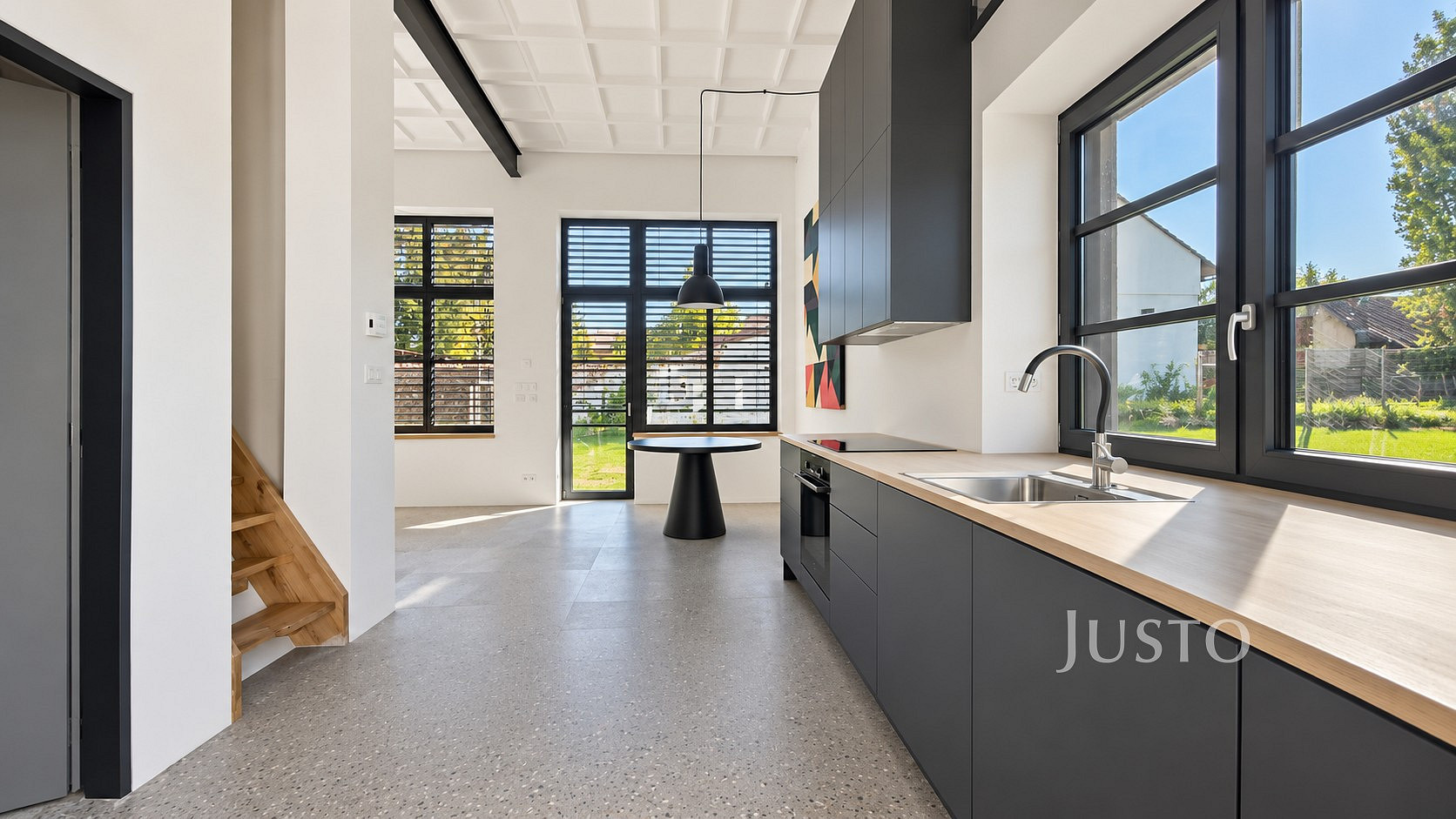 Pronájem obchodních prostor 85 m² – fotografie 2