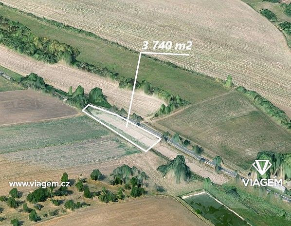 Prodej pole 3 740 m²