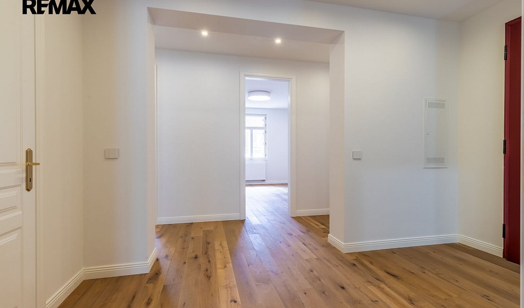 Pronájem bytu 4+kk 130 m², Praha – náhled fotky 11