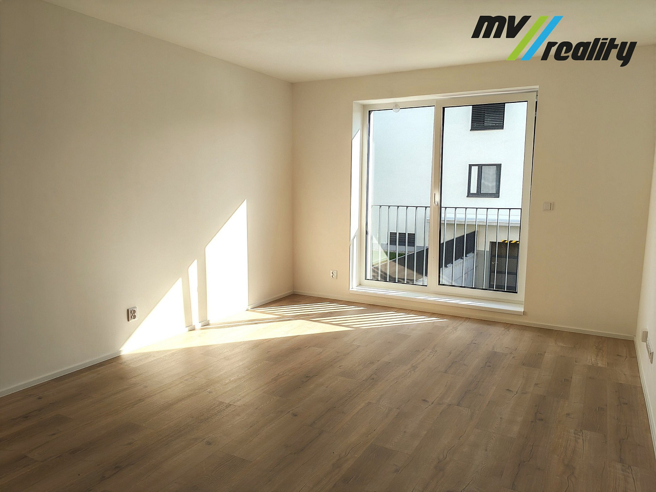 Pronájem bytu 1+kk 31 m² – fotografie 4