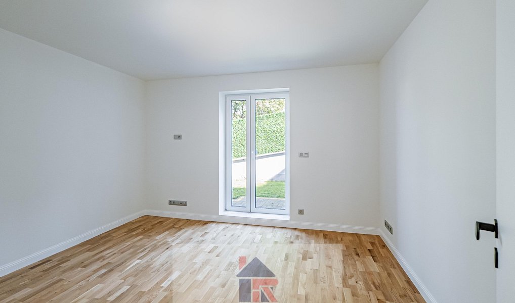 Prodej domu 770 m² s pozemkem 659 m², Praha – náhled fotky 51