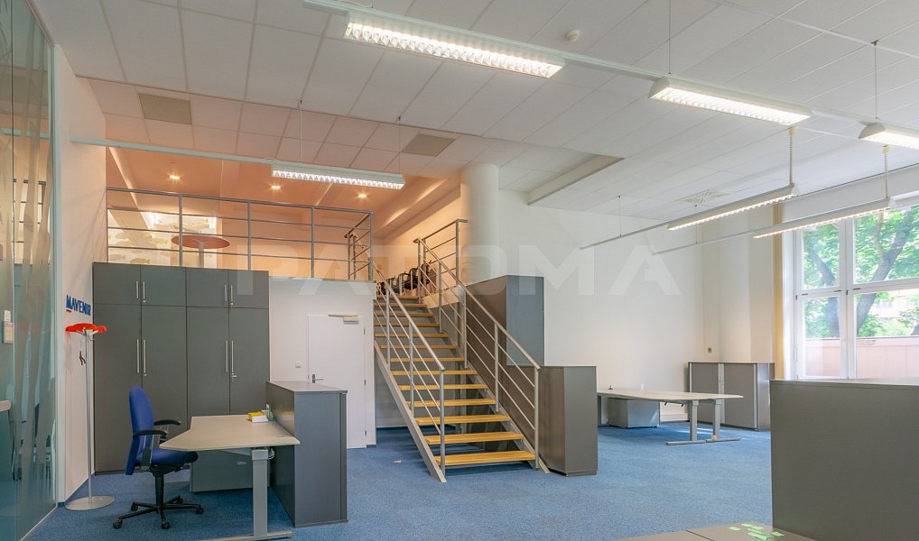 Pronájem kanceláře 215 m², Praha – náhled fotky 6