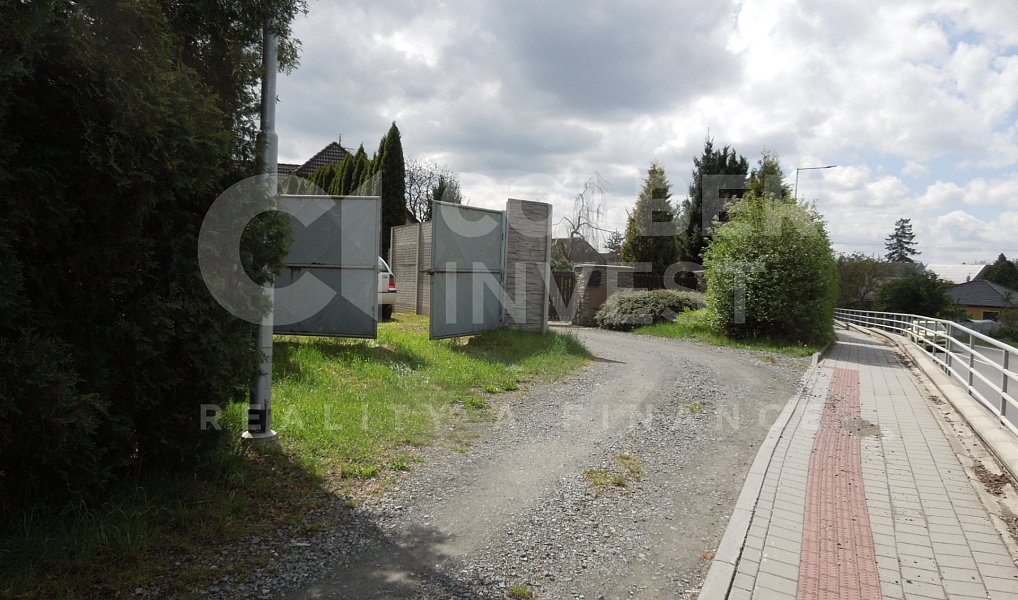 Prodej stavebního pozemku 800 m², Charváty – náhled fotky 3