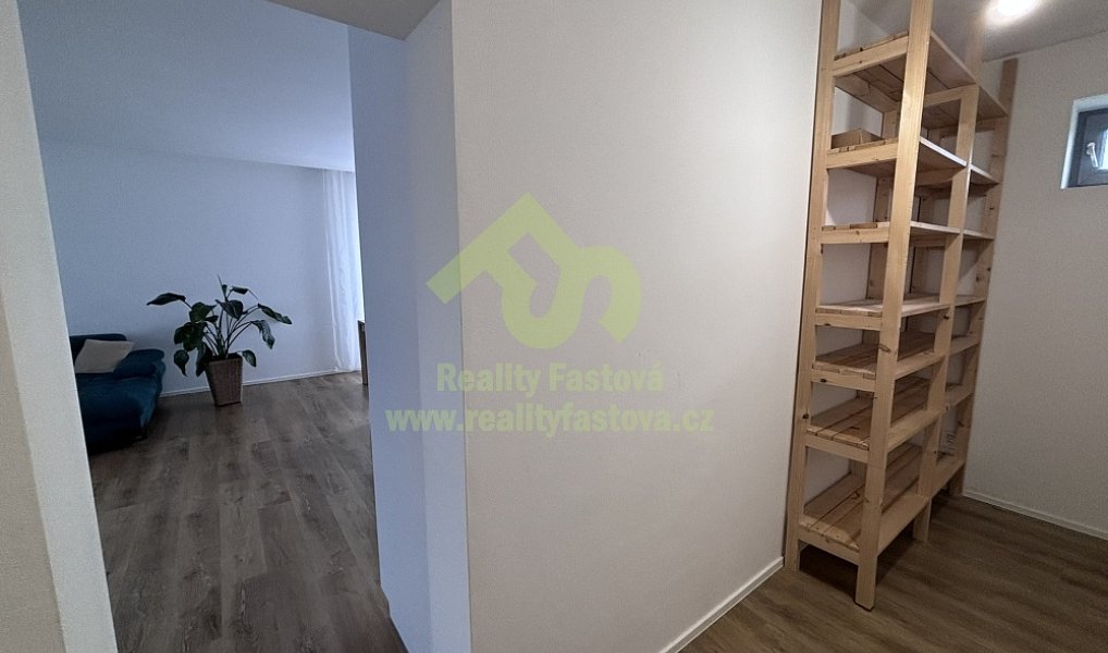 Prodej domu 156 m² s pozemkem 918 m², Lužany – náhled fotky 22
