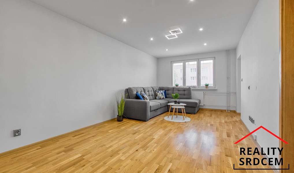 Pronájem bytu 2+1 55 m², Karviná – náhled fotky 2