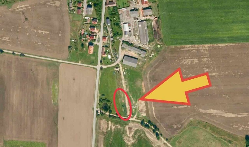 Prodej stavebního pozemku 1 813 m², Bechyně – náhled fotky 2