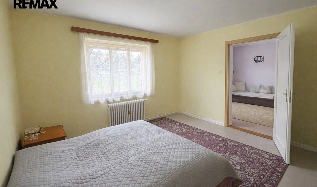 Prodej domu 160 m² s pozemkem 286 m², Hrob – náhled fotky 15