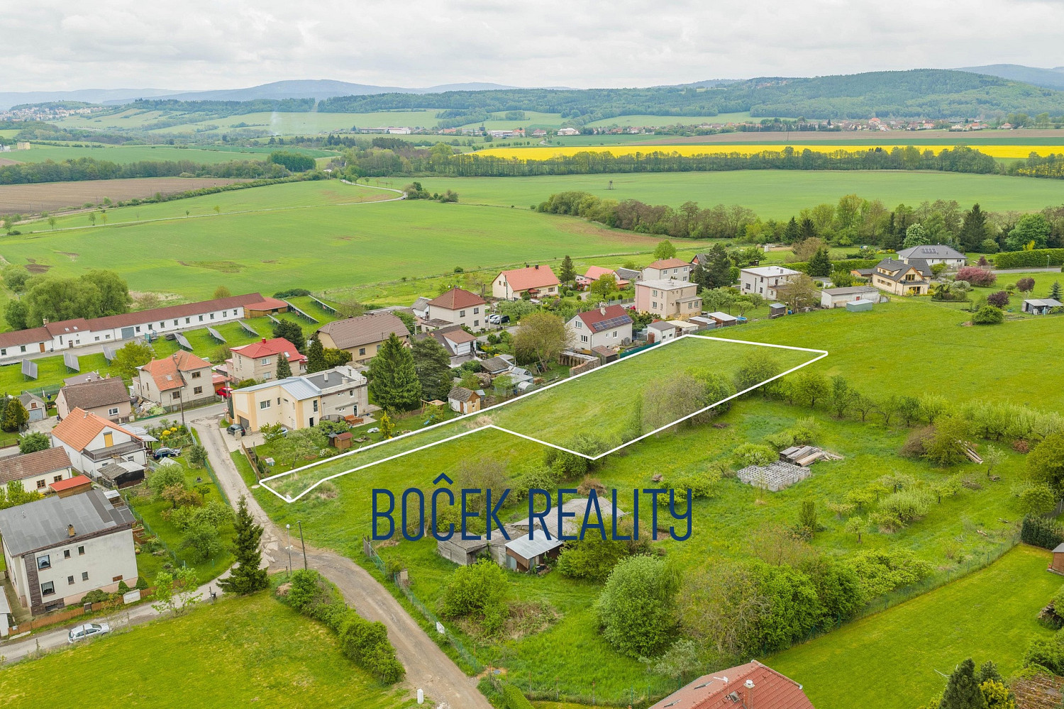 Prodej stavebního pozemku 2 431 m² – fotografie 5