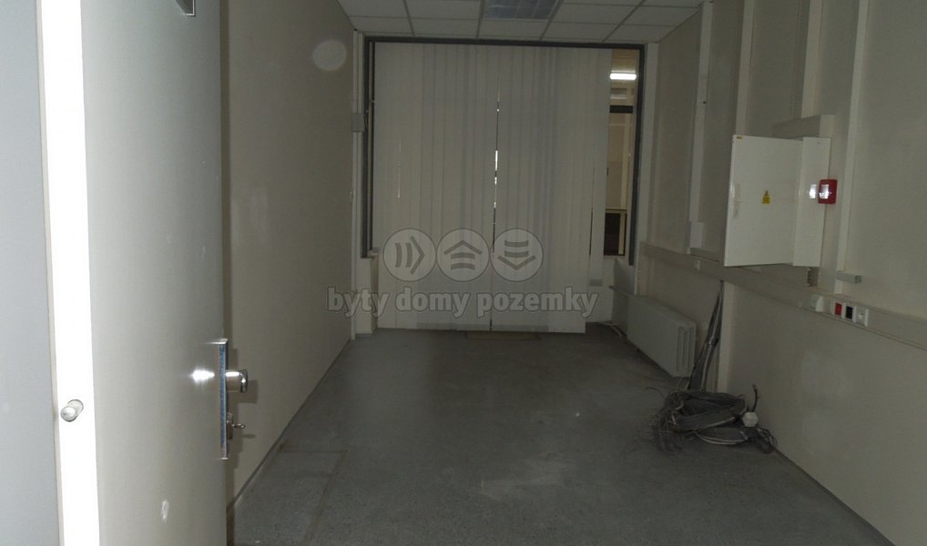 Pronájem obchodních prostor 398 m², Praha – náhled fotky 14