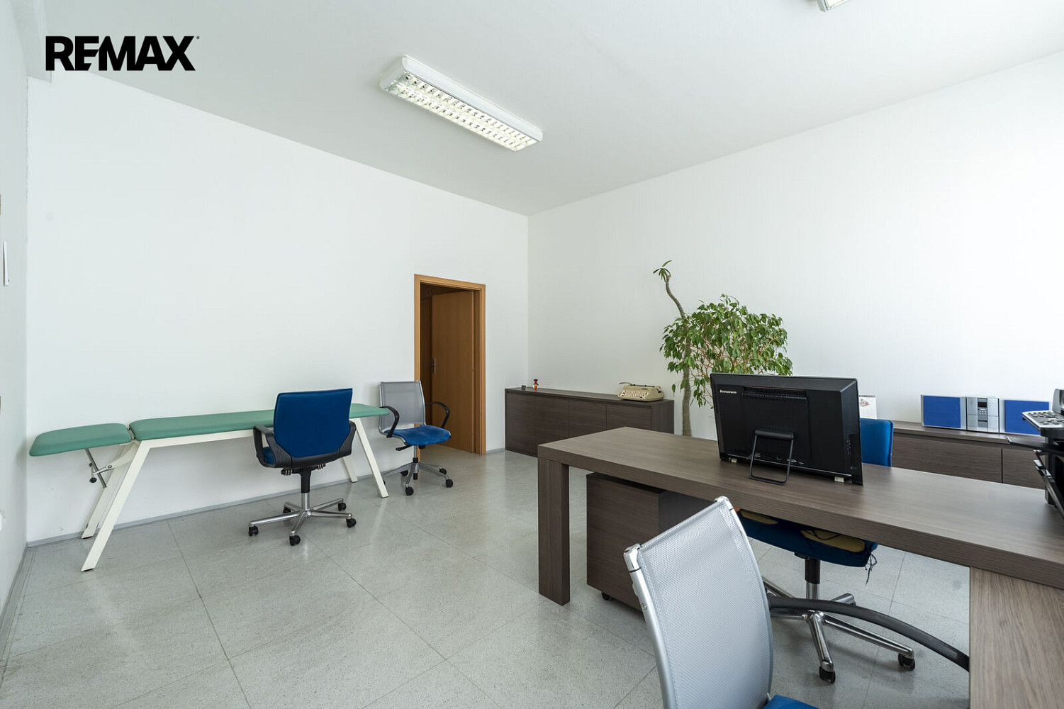 Prodej kanceláře 81 m² – fotografie 3