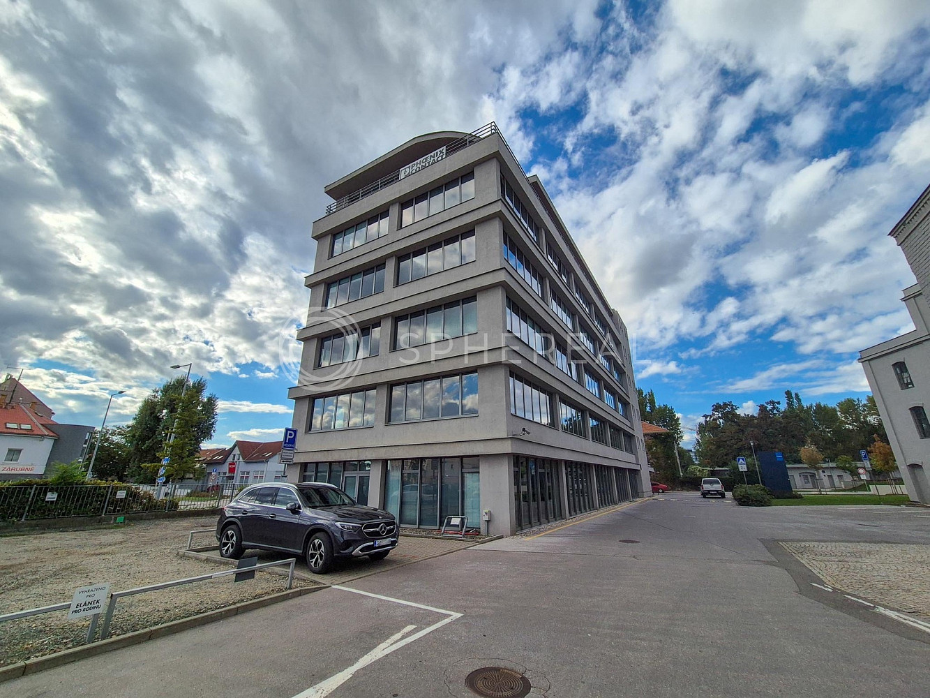 Pronájem kanceláře 397 m²