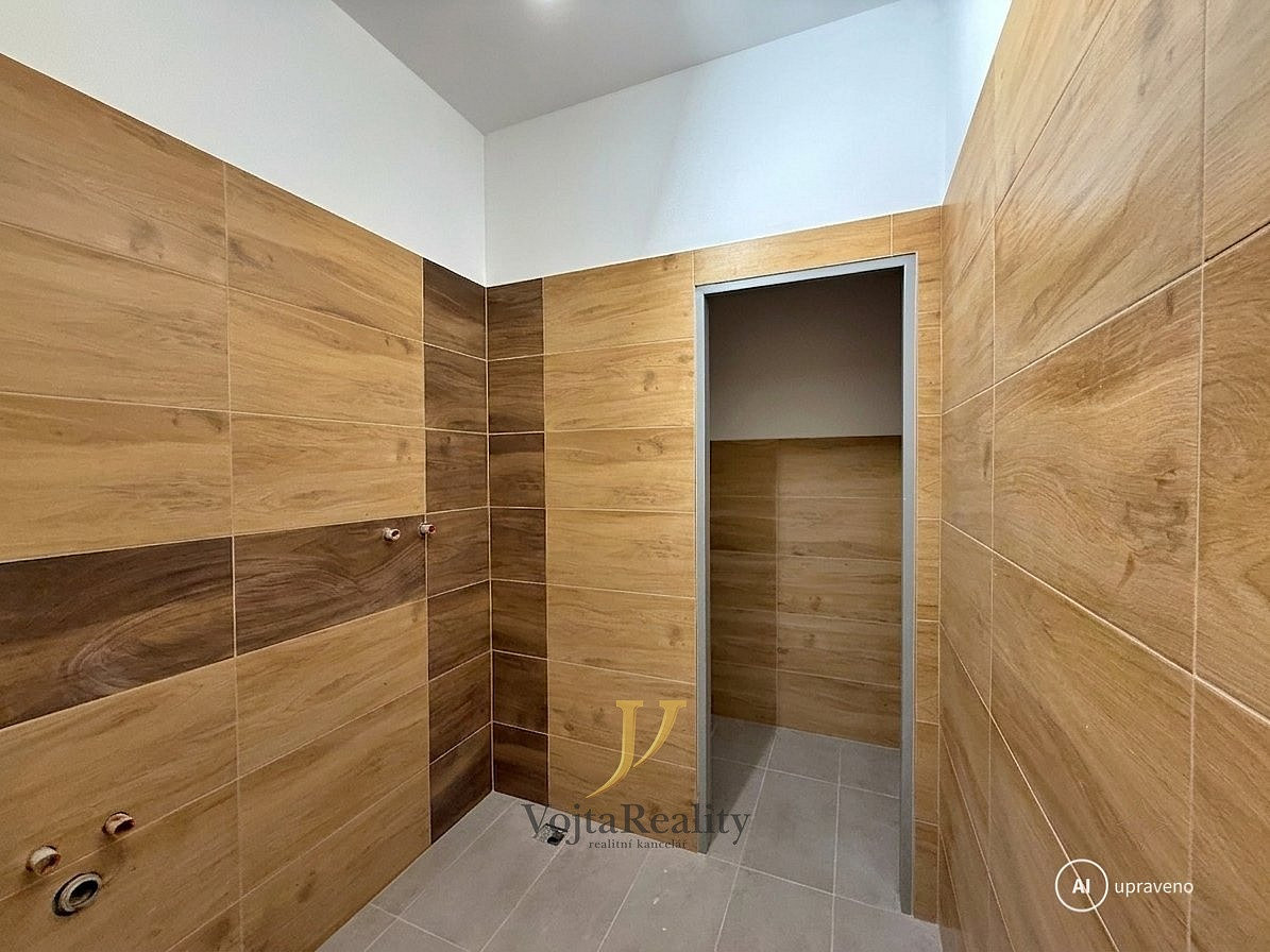 Pronájem obchodních prostor 85 m² – fotografie 5
